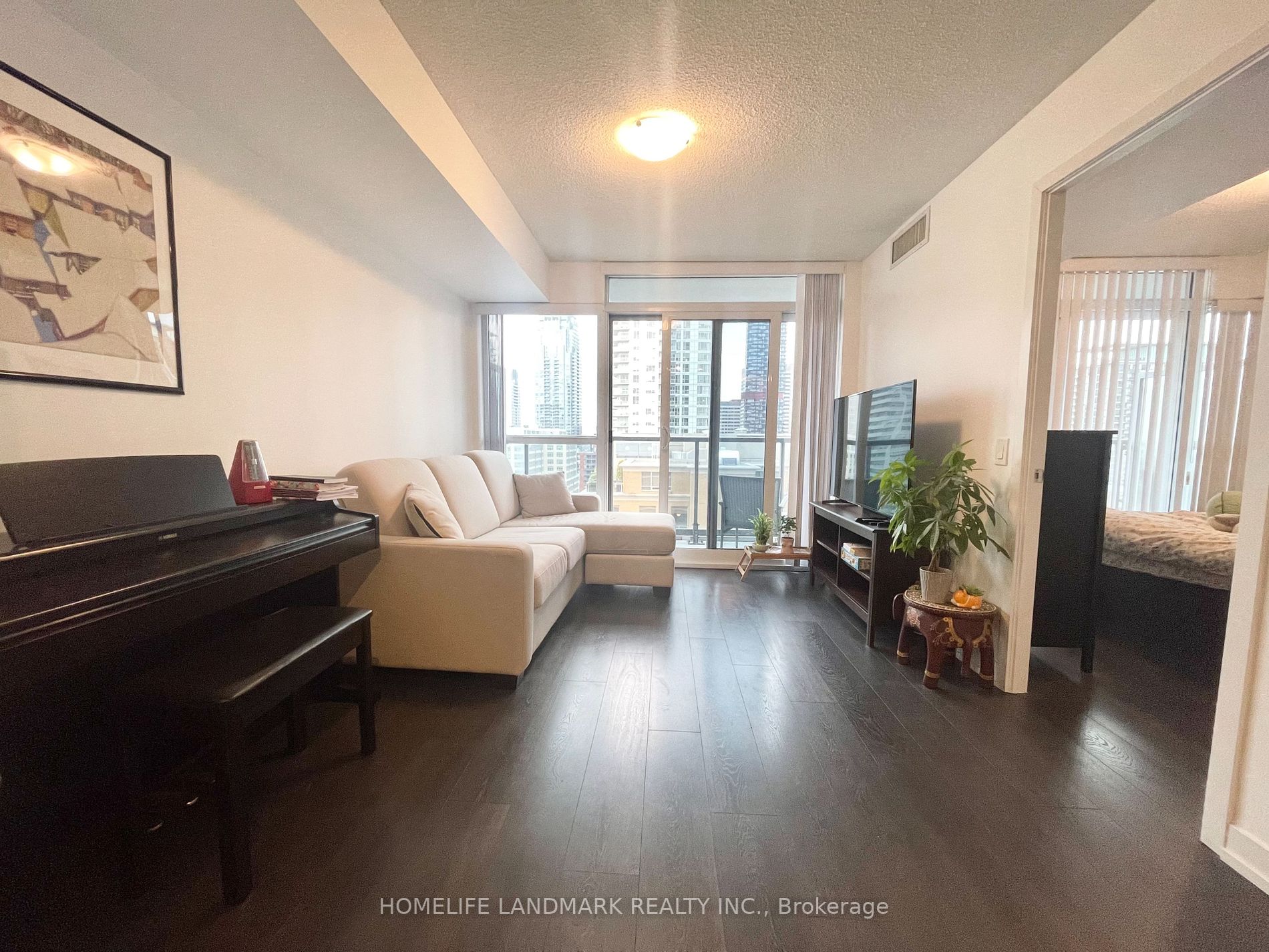 125 Redpath Ave, #2007