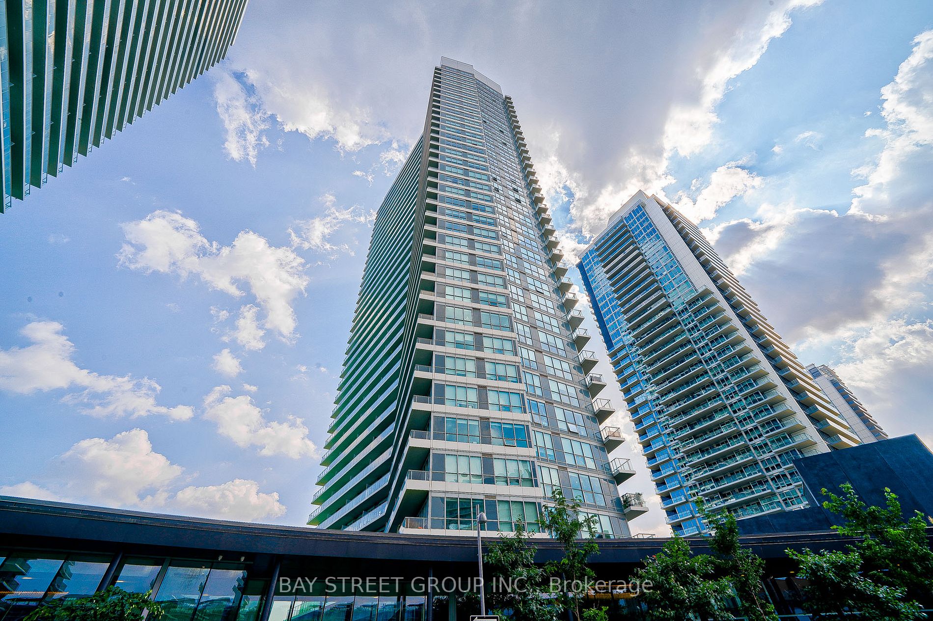 115 Mcmahon Dr, #2211
