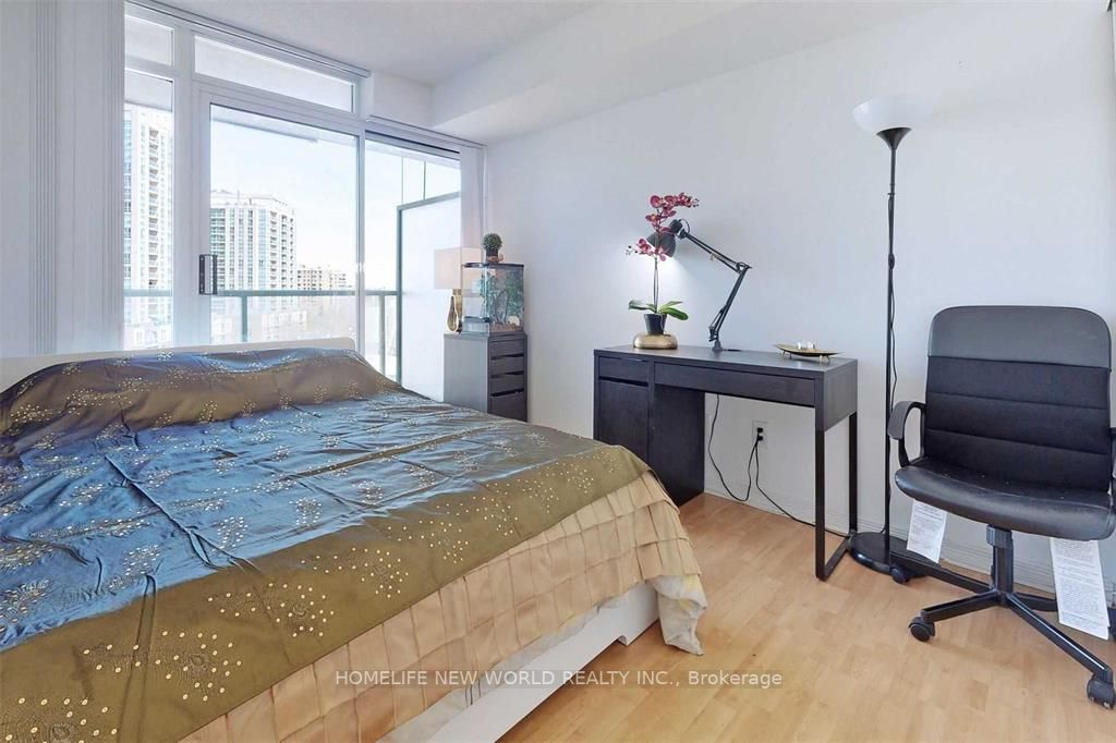 5500 Yonge St, #710