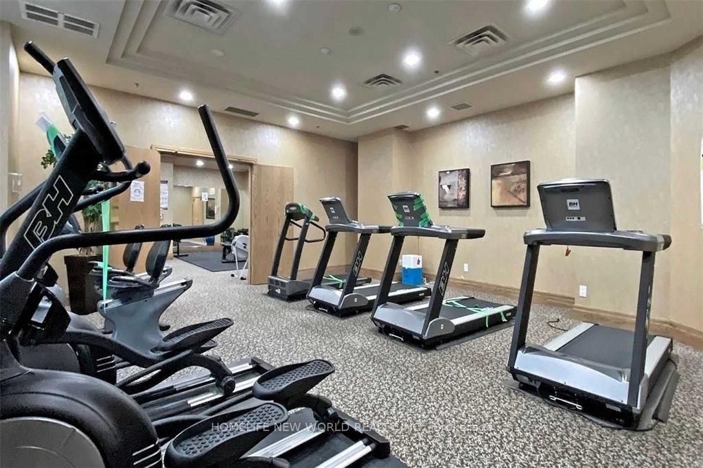5500 Yonge St, #710
