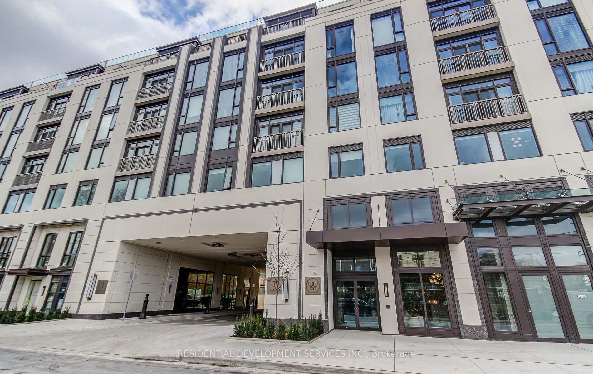 2781 Yonge St, #Lph 804