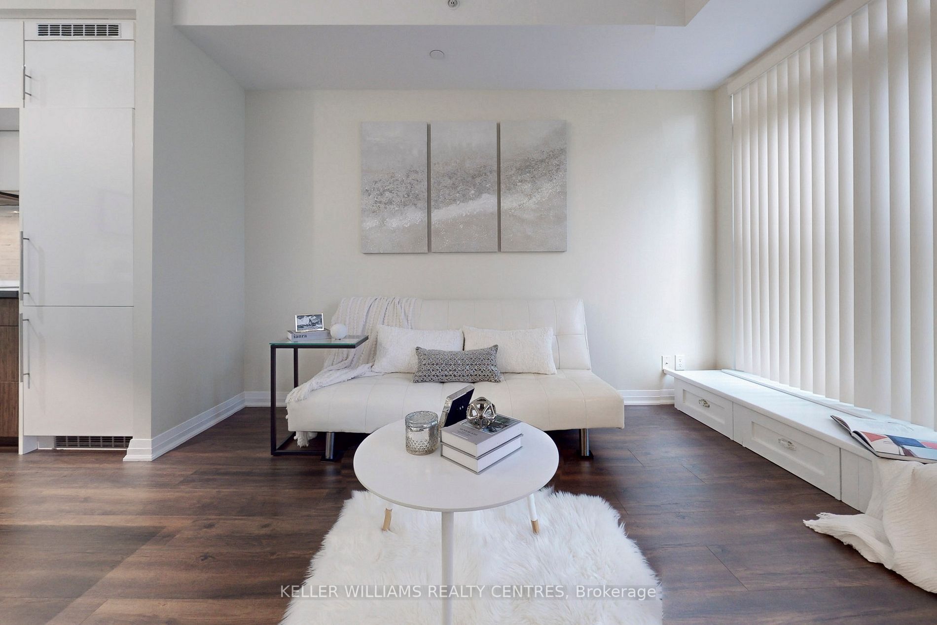8 Mercer St, #323