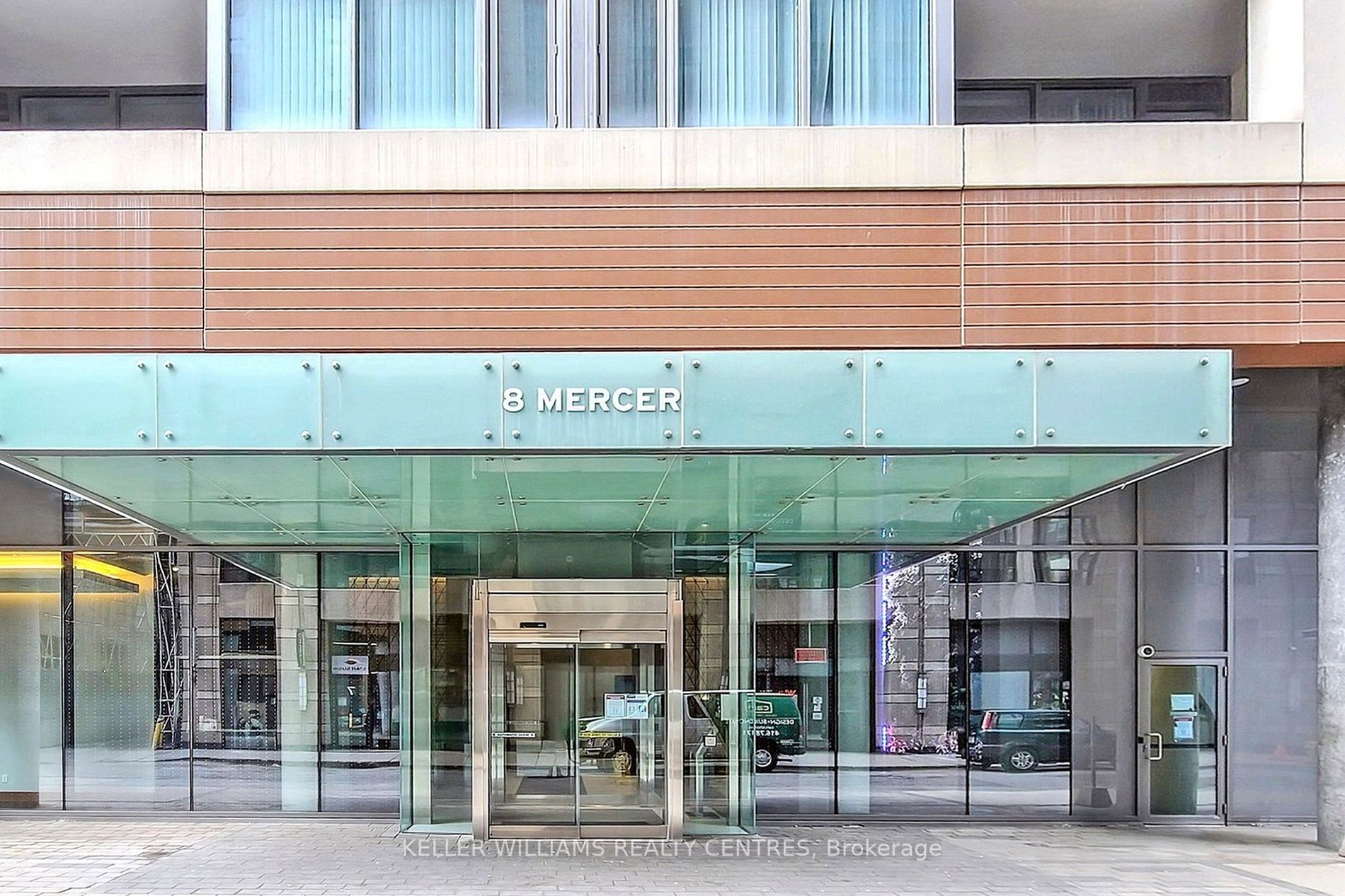 8 Mercer St, #323