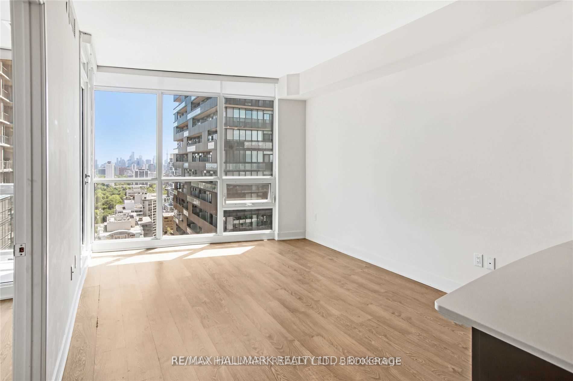 30 Roehampton Ave, #2701