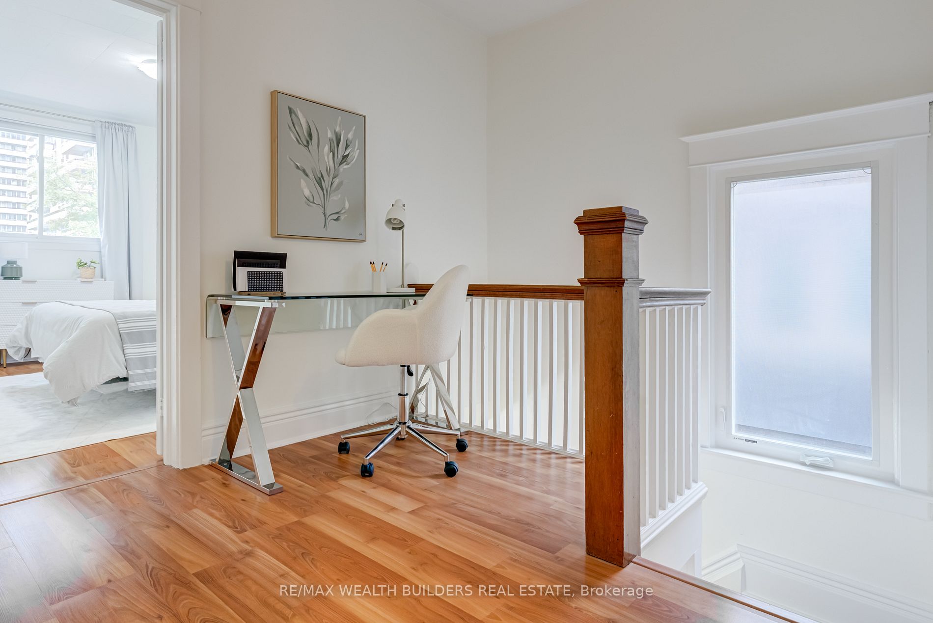 180 Davisville Ave