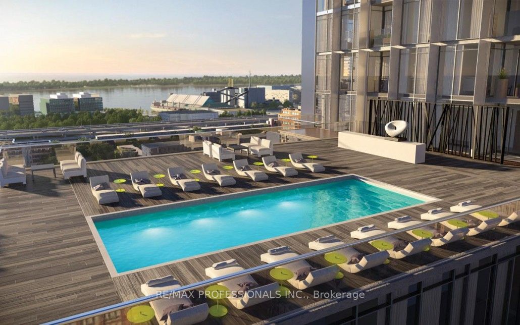 158 Front St E, #1106