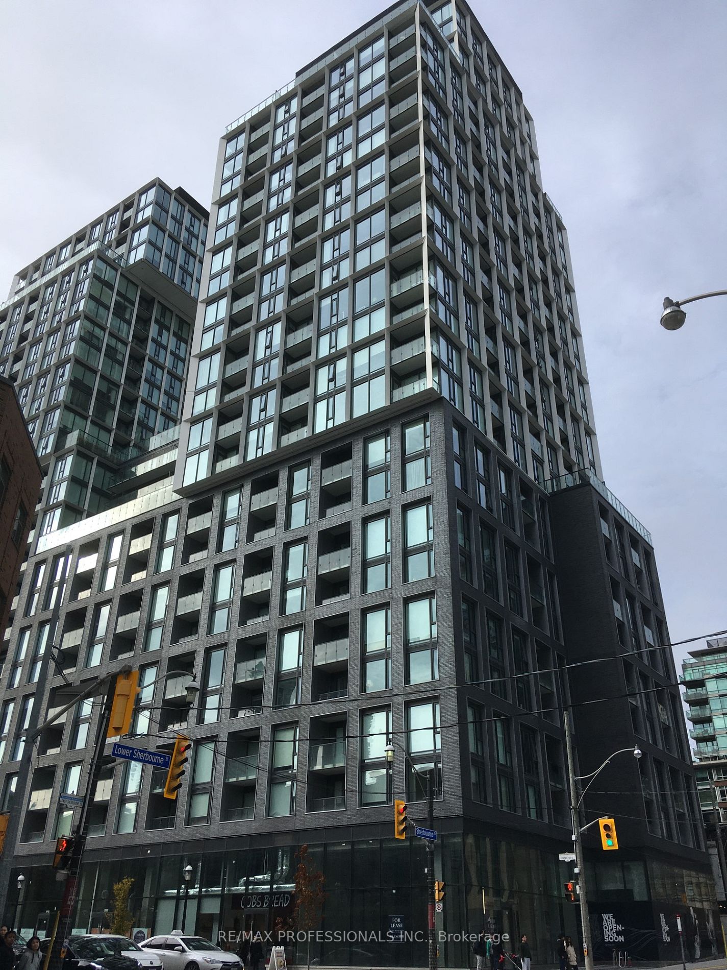 158 Front St E, #1106