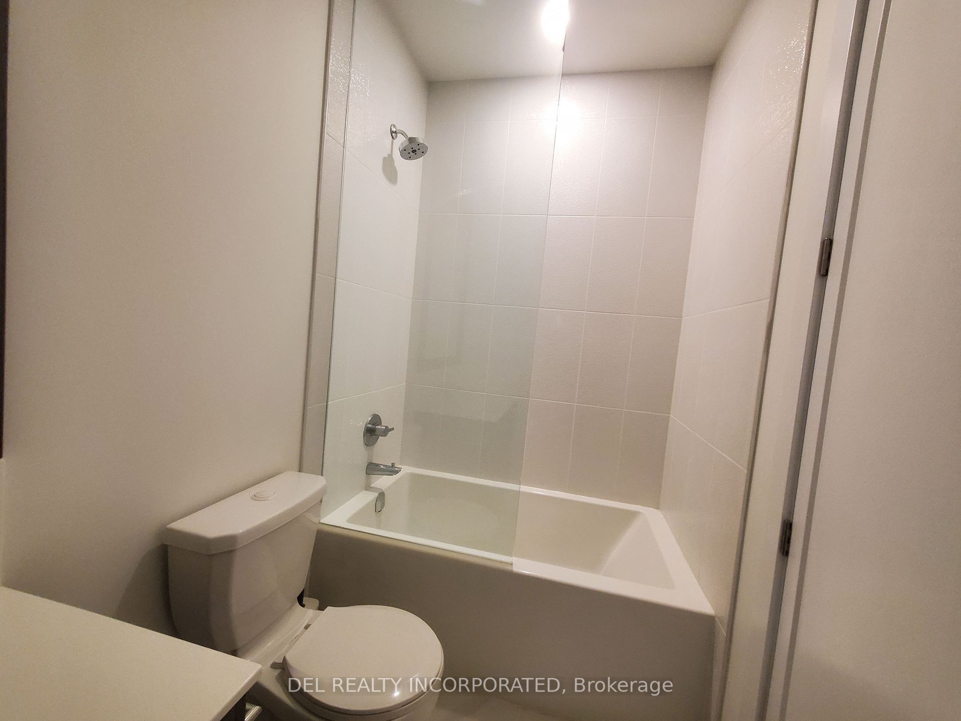 25 Adra Grado Way W, #552