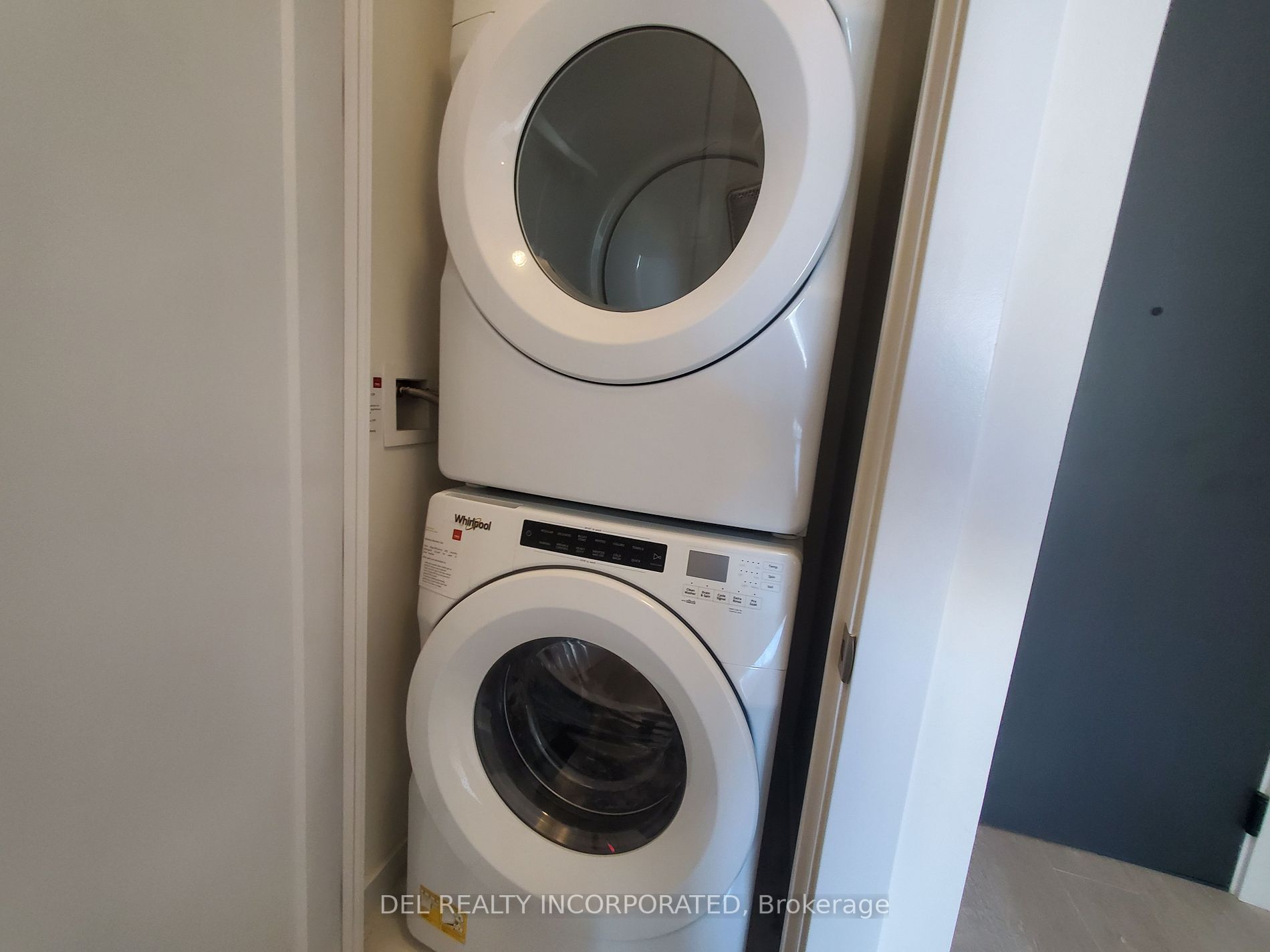 25 Adra Grado Way W, #552