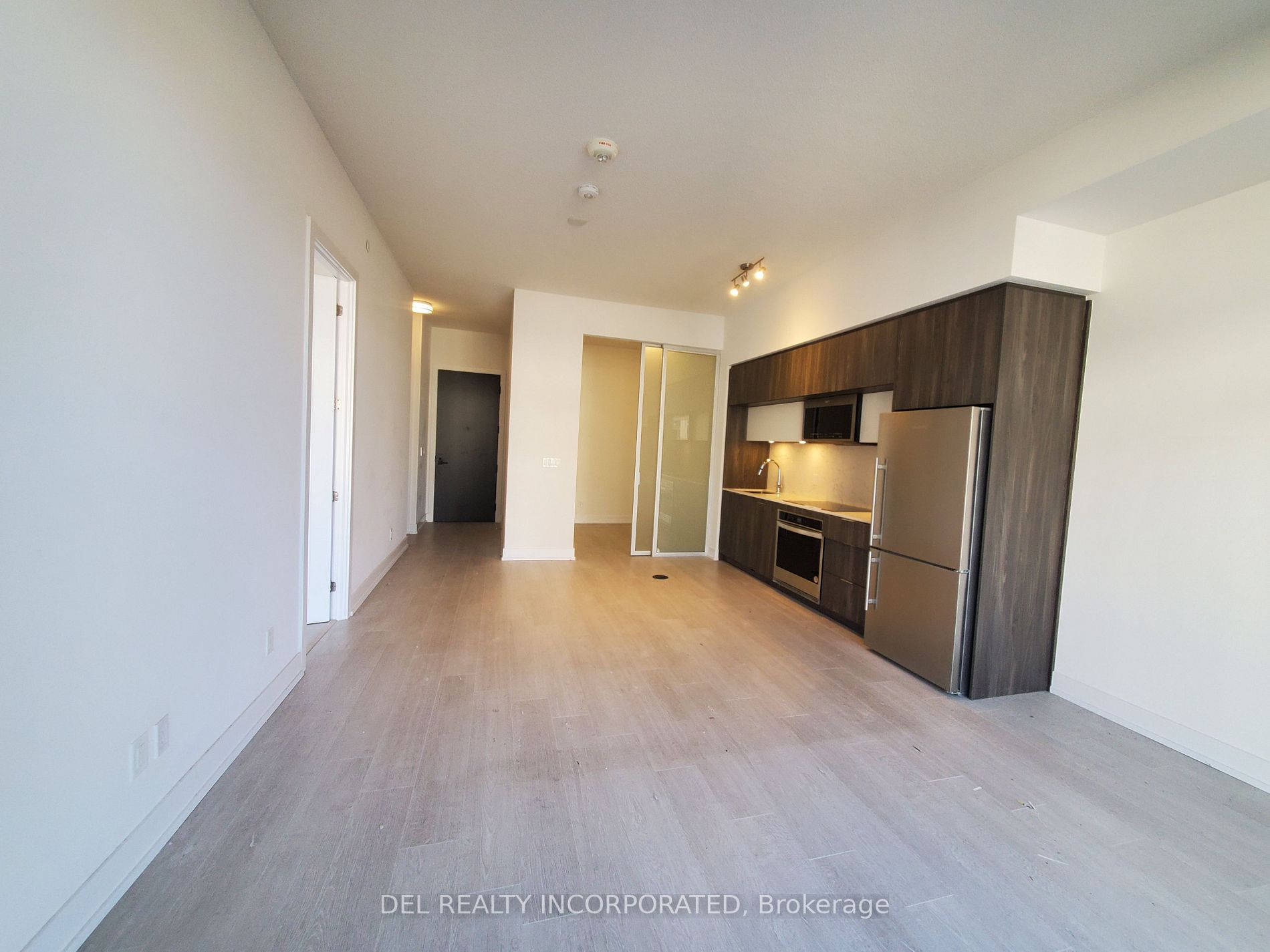 25 Adra Grado Way W, #552