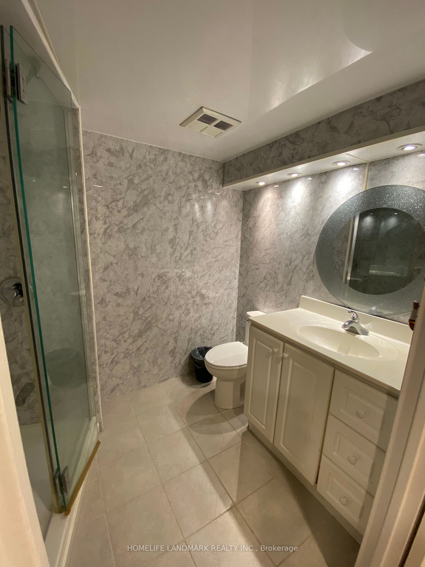 77 Harbour Sq, #607