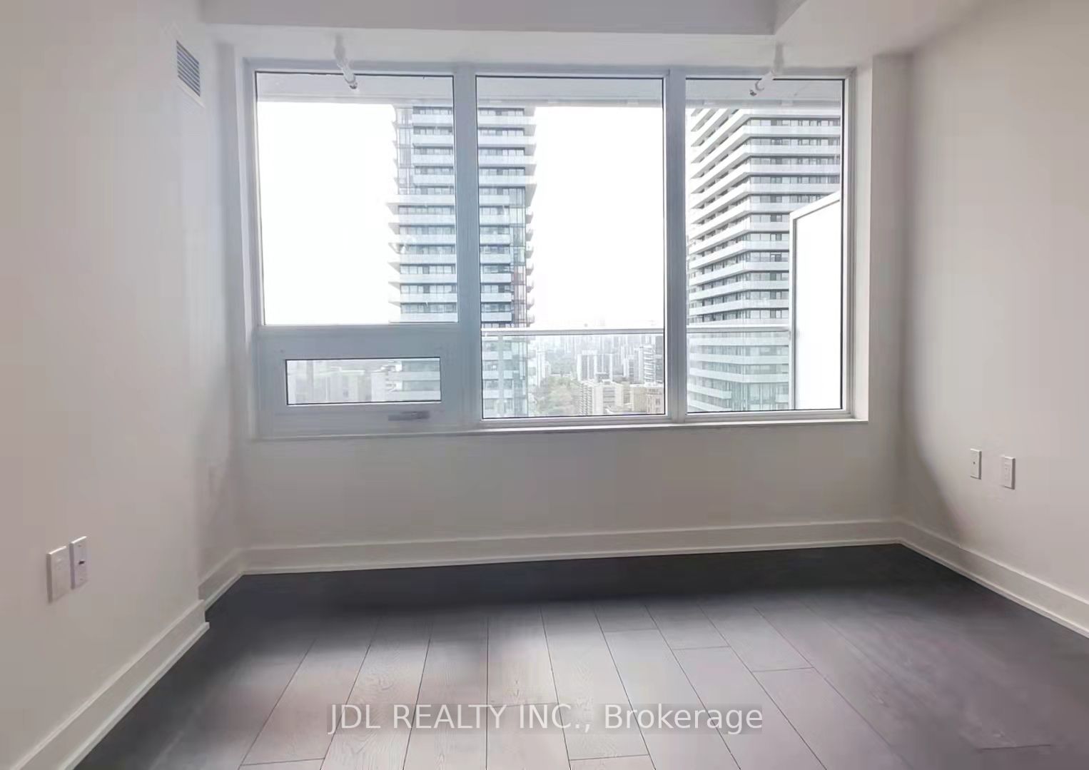 195 Redpath Ave, #2509