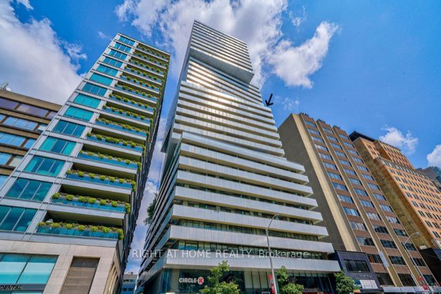200 Bloor St W, #1704