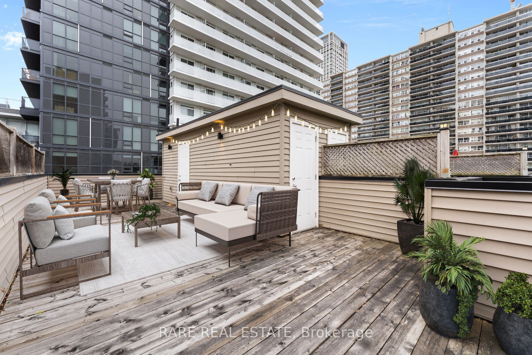 93 Erskine Ave E, #4