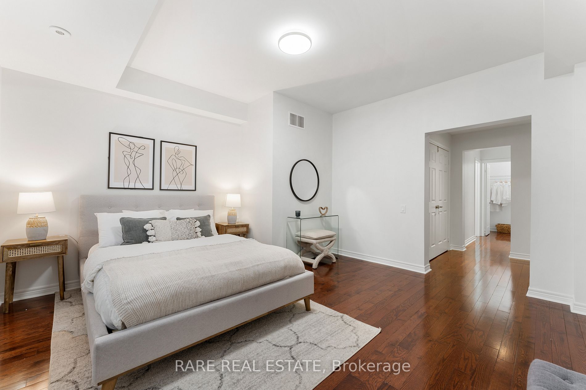93 Erskine Ave E, #4