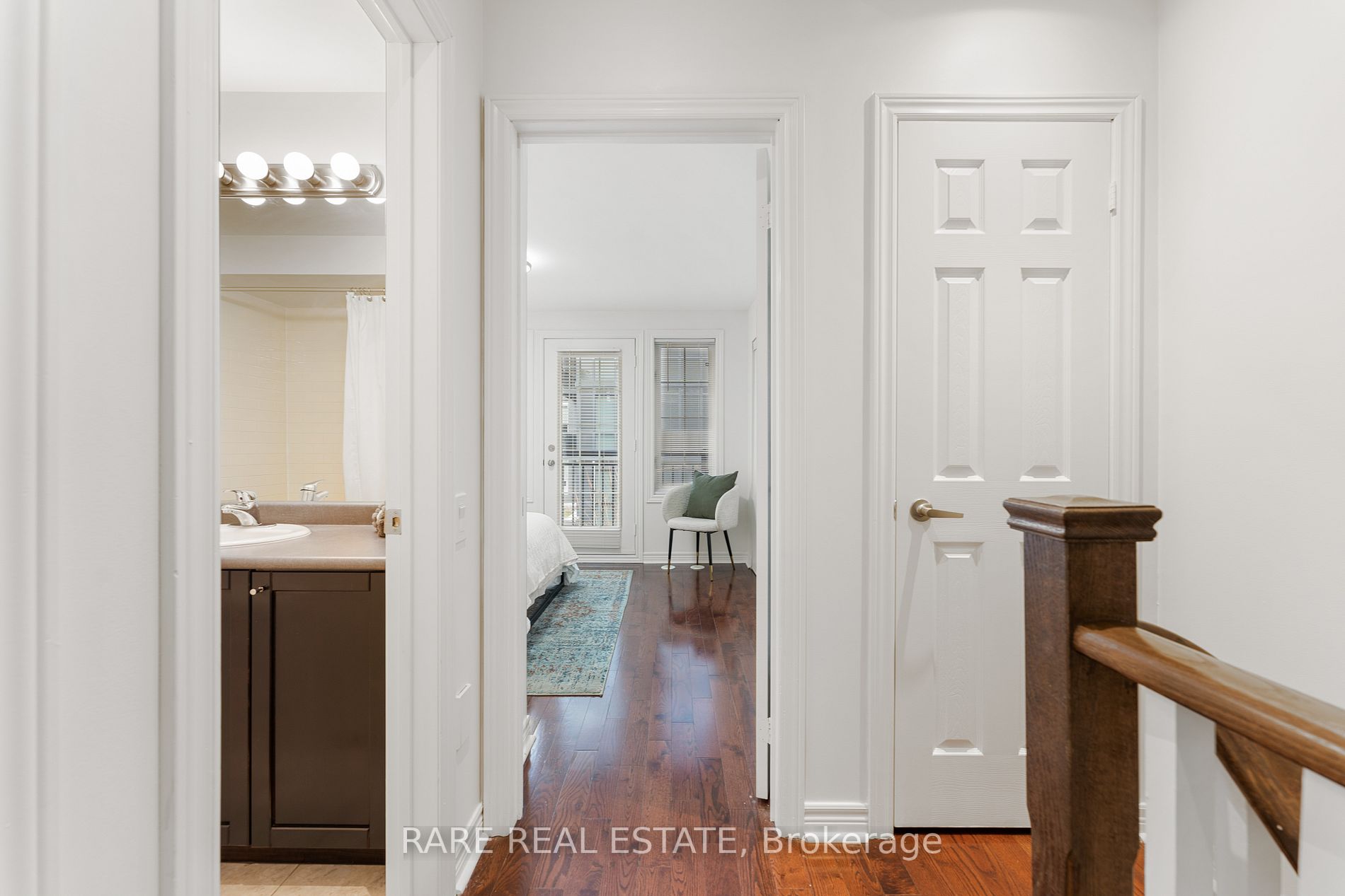 93 Erskine Ave E, #4