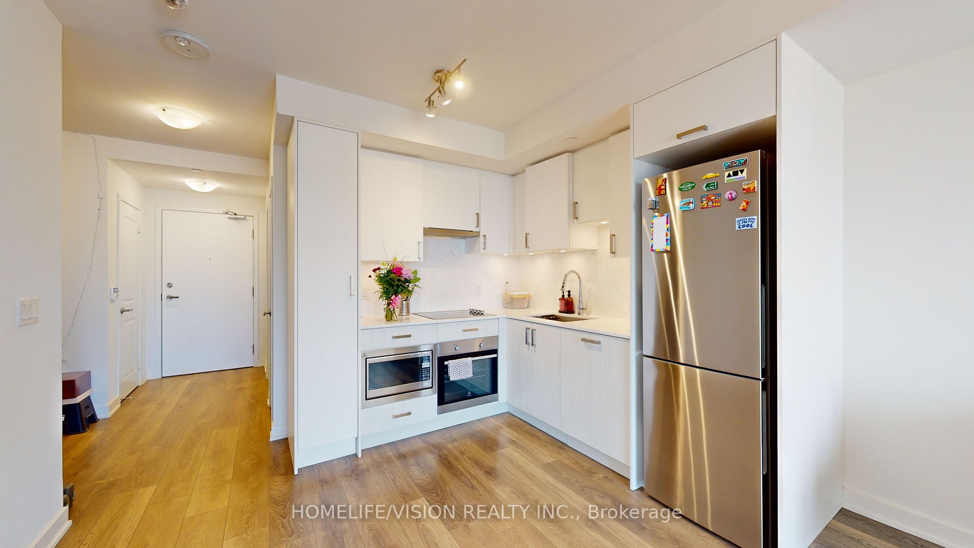 99 Broadway Ave, #3411