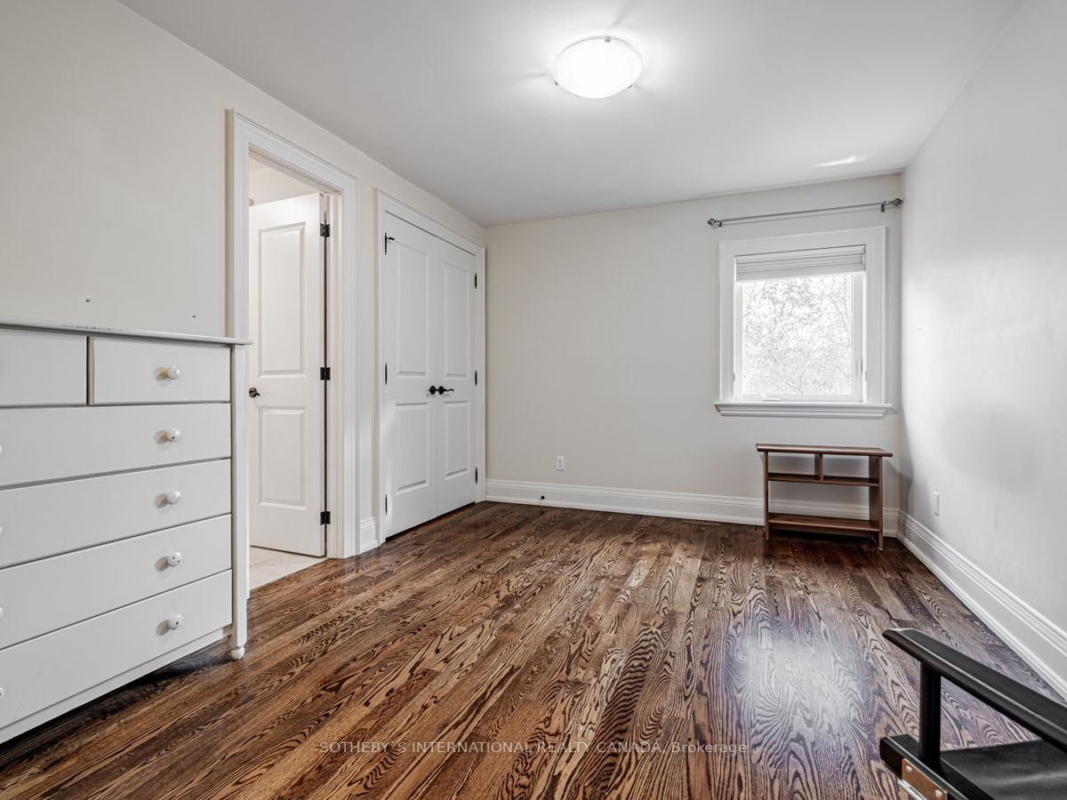 357 Soudan Ave