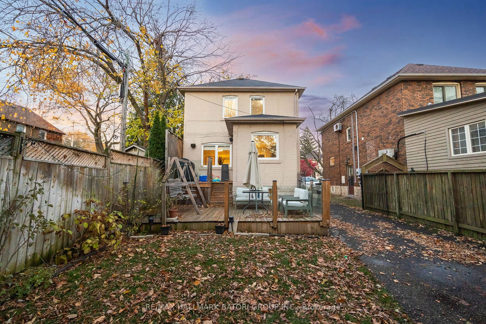 98 Castle Knock Rd