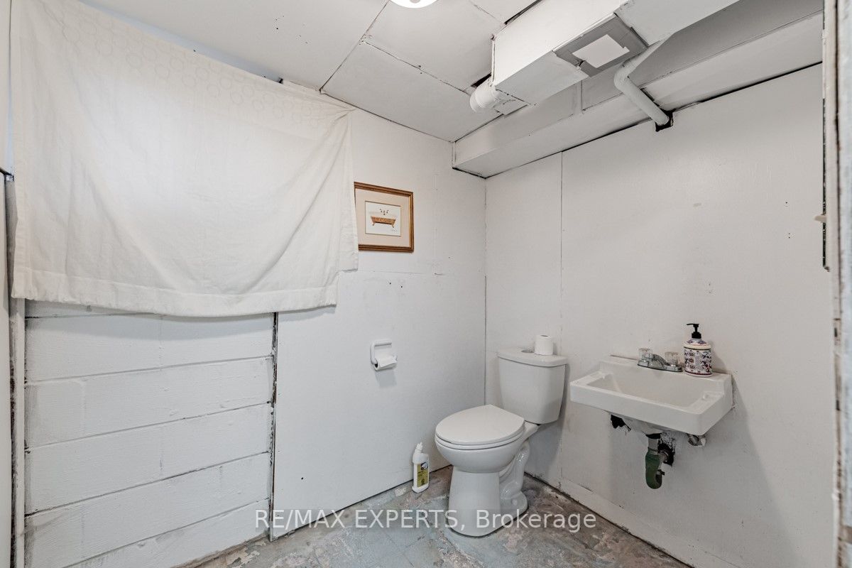 28 Granite St