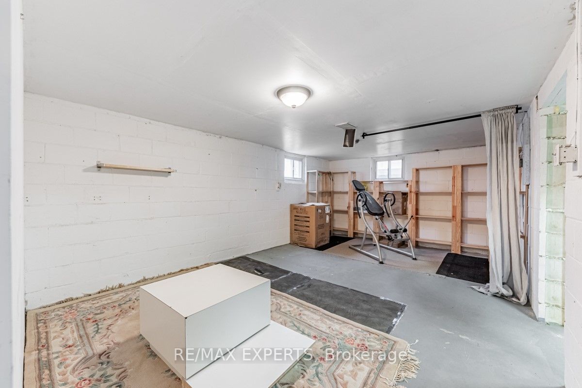28 Granite St