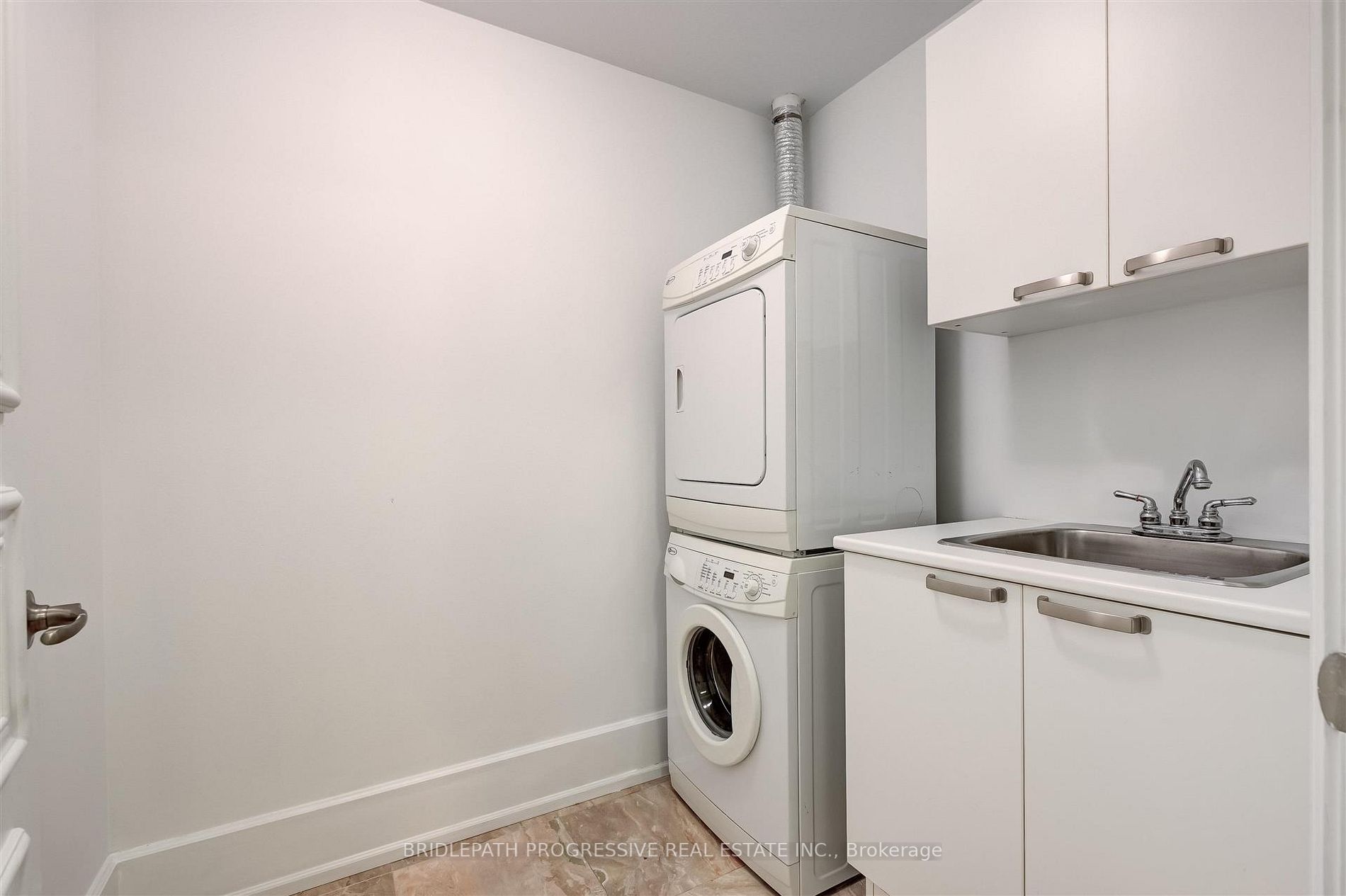 662 Sheppard Ave E, #1605