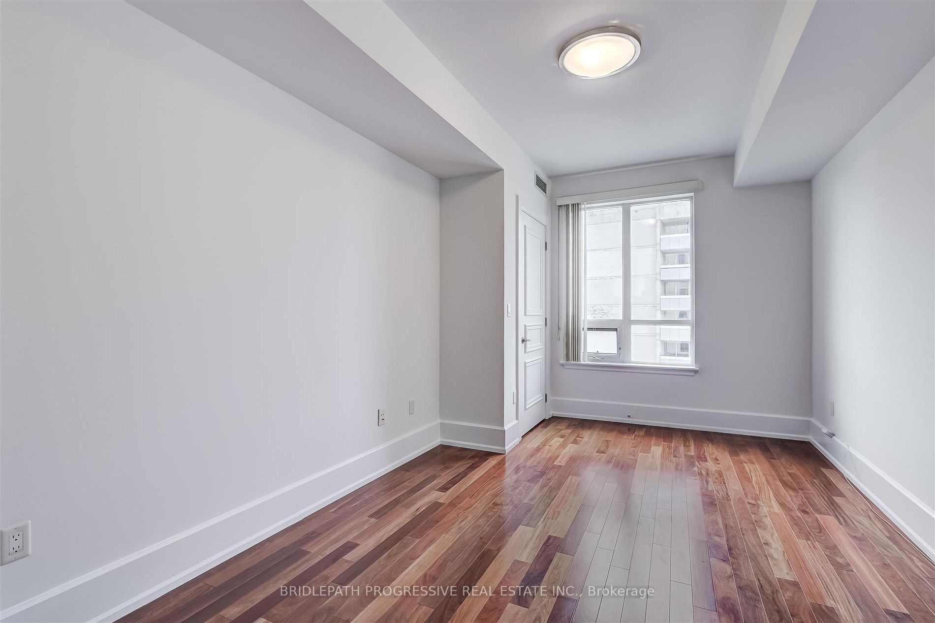 662 Sheppard Ave E, #1605