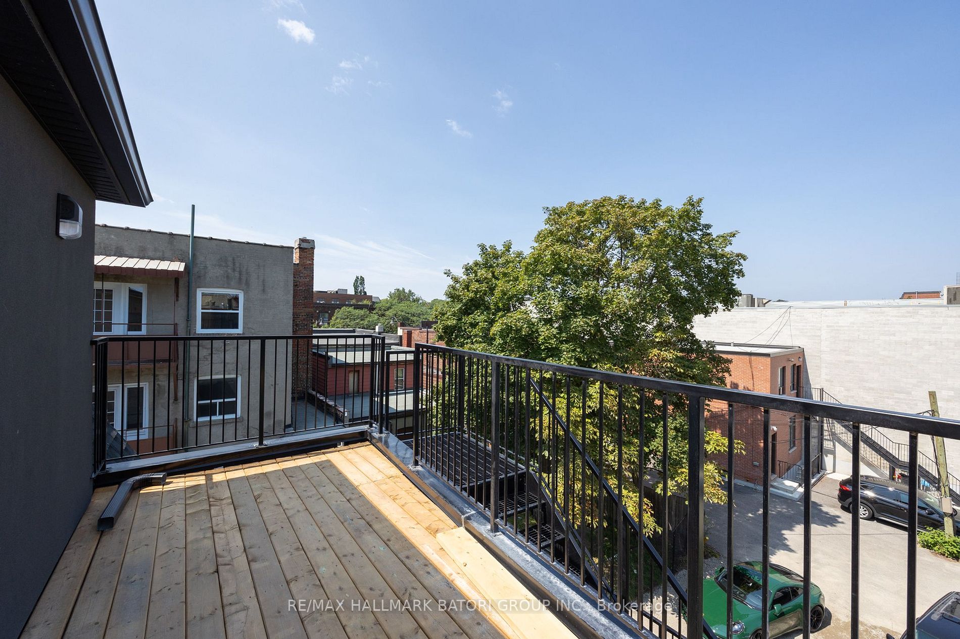 18 Keewatin Ave, #4