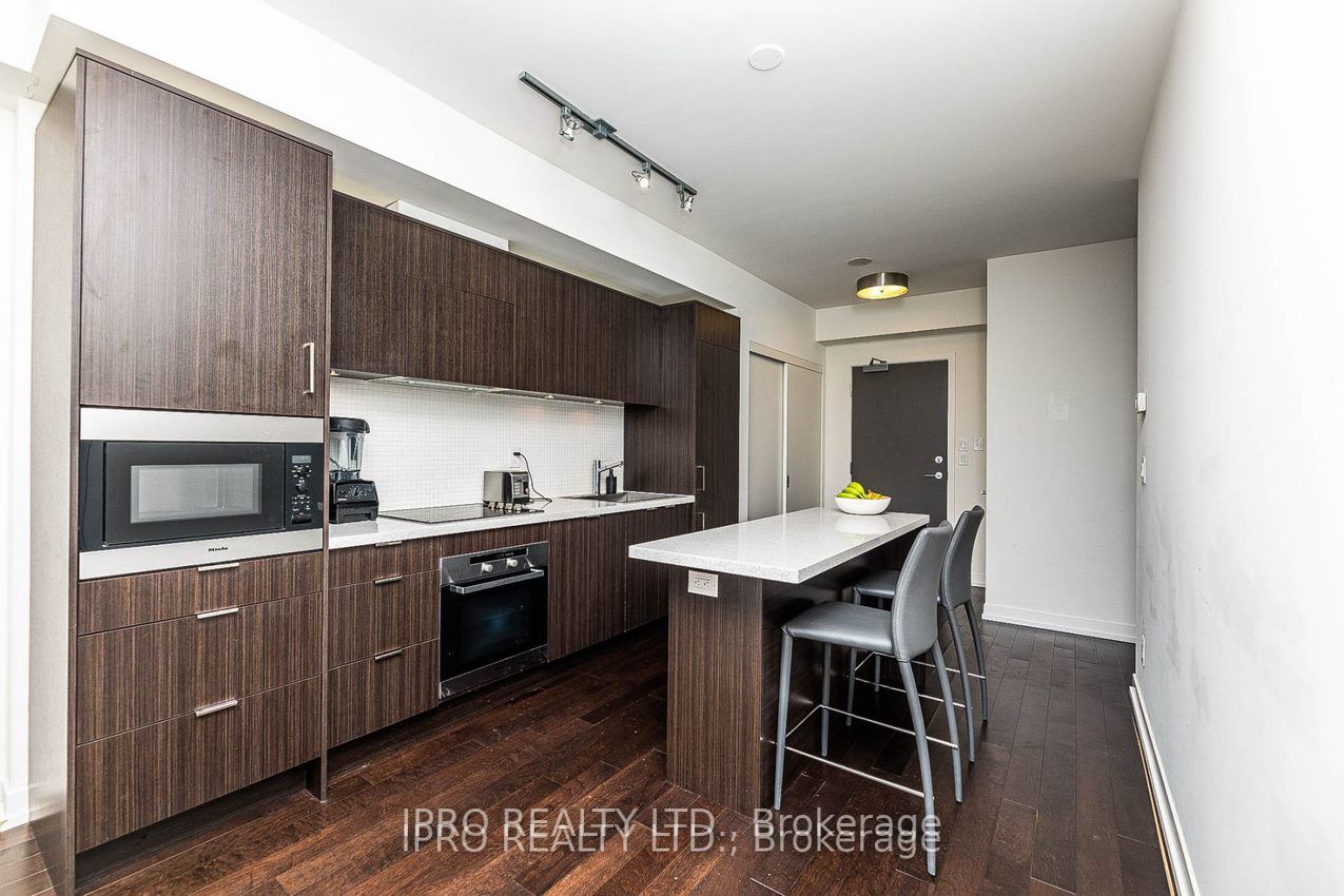21 Widmer St, #1704