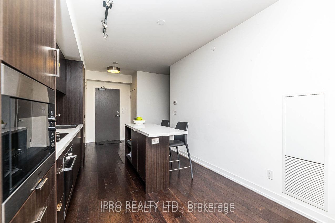 21 Widmer St, #1704