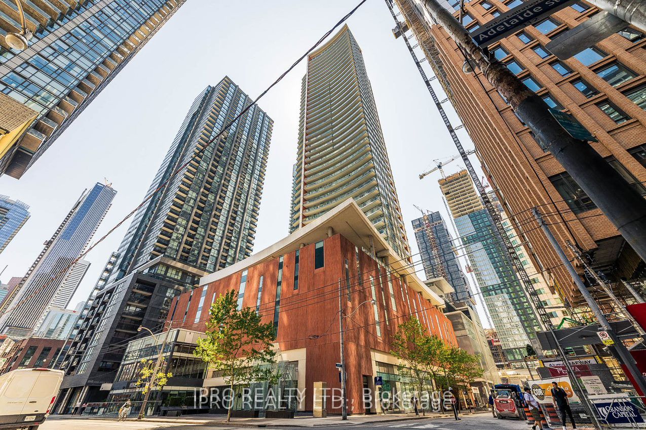 21 Widmer St, #1704