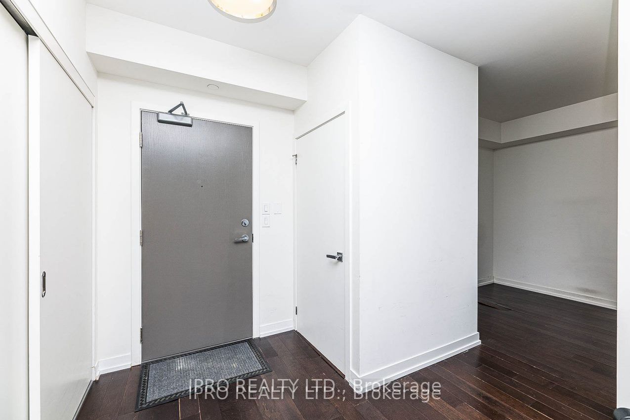 21 Widmer St, #1704