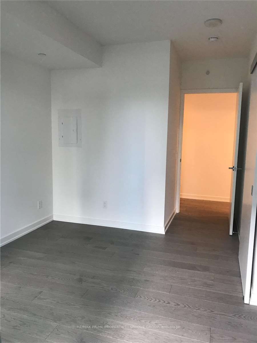 25 Richmond St E, #1405