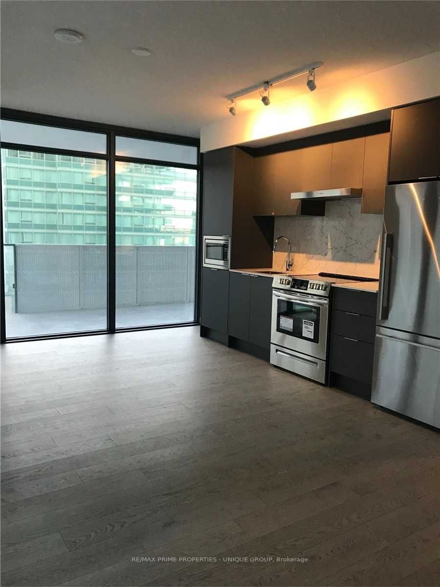 25 Richmond St E, #1405