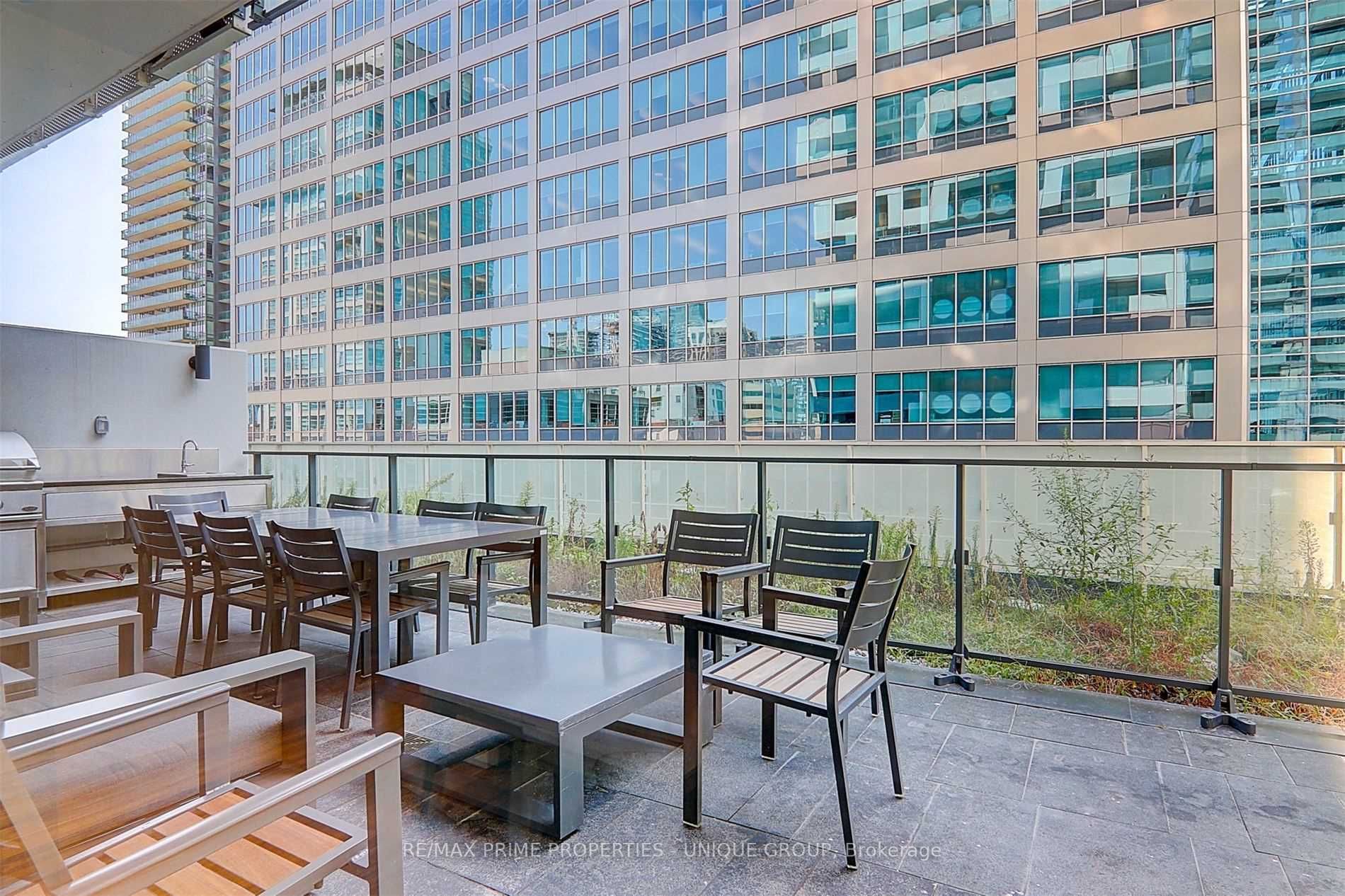 25 Richmond St E, #1405