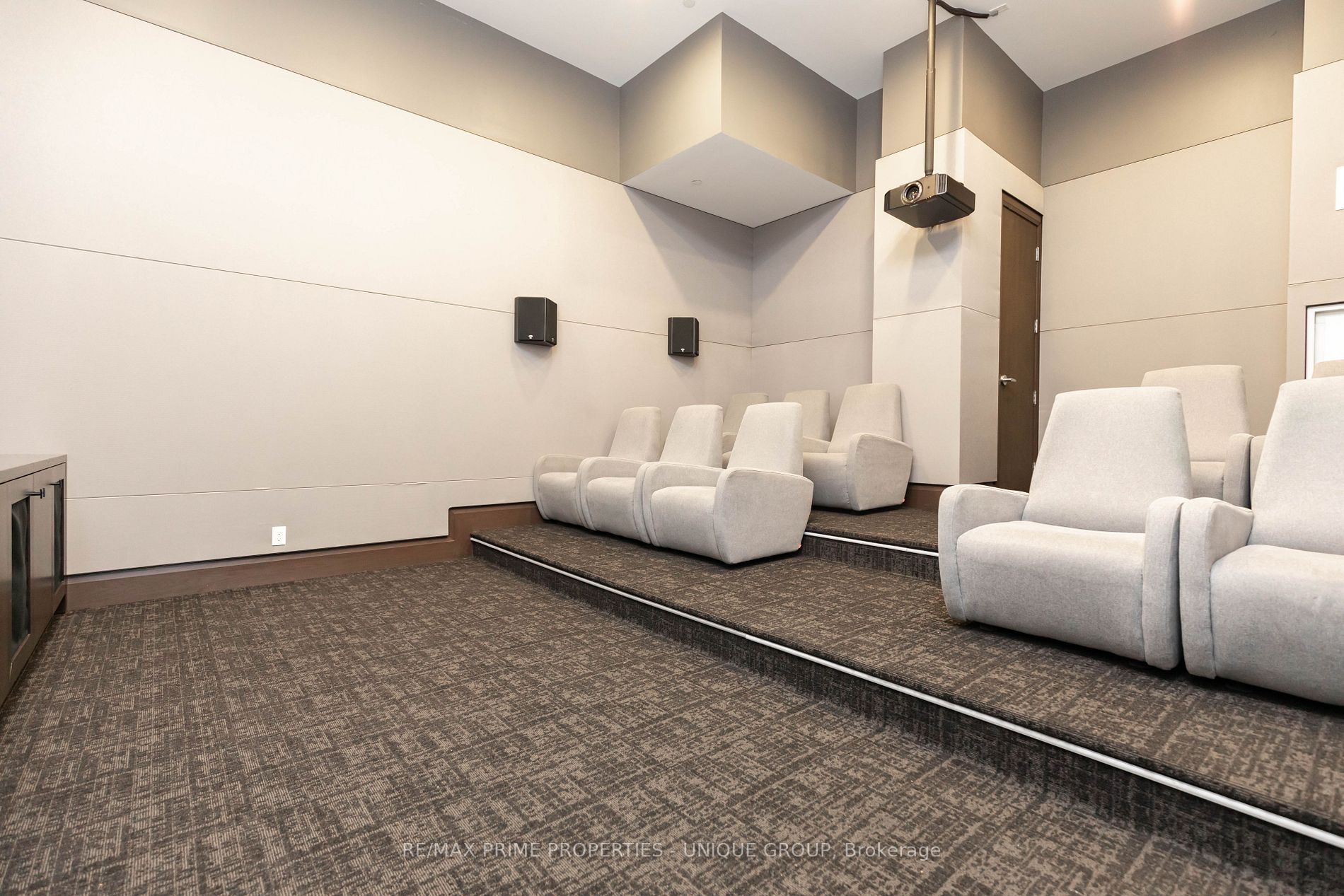 23 Glebe Rd W, #519