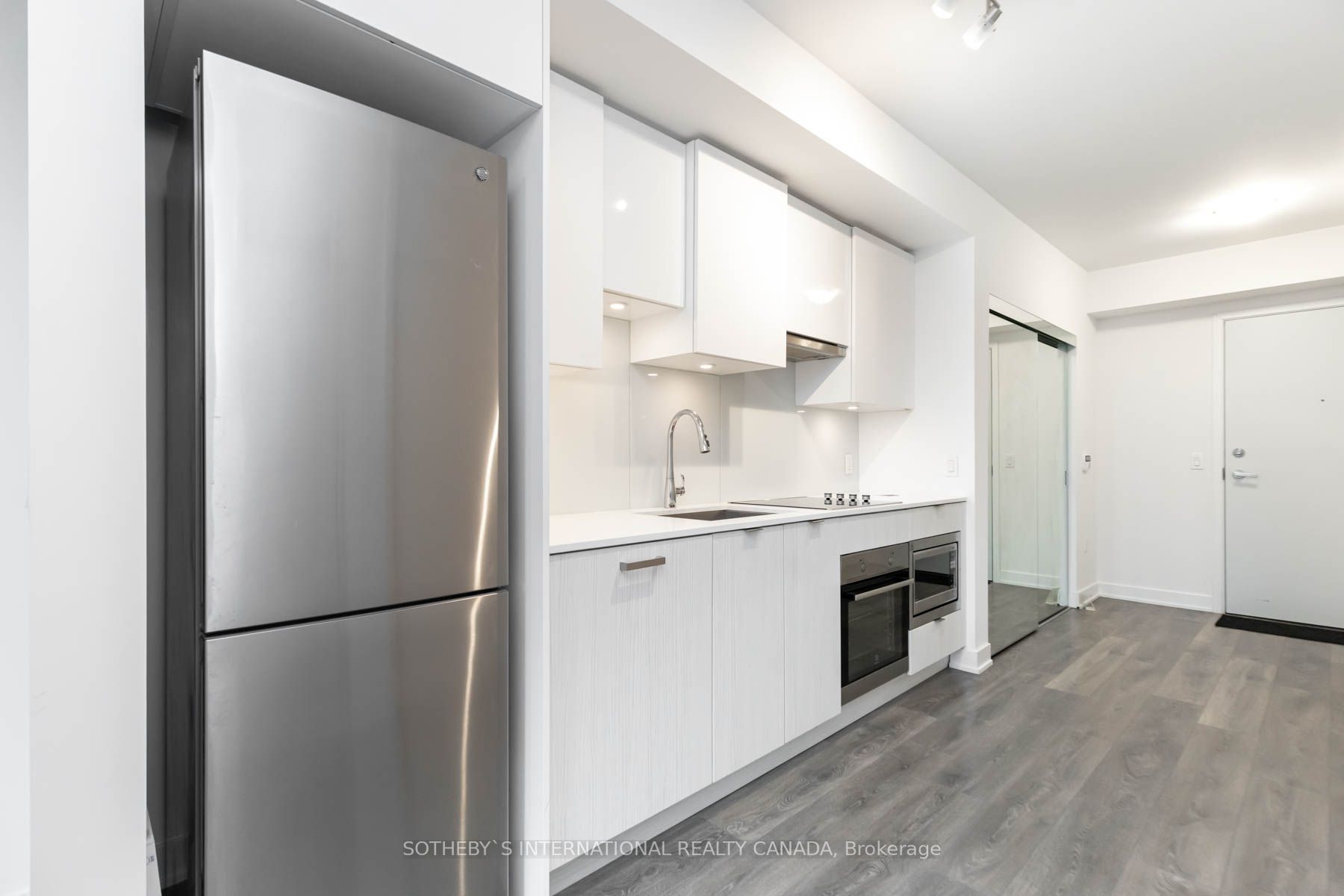 195 Redpath Ave, #1407