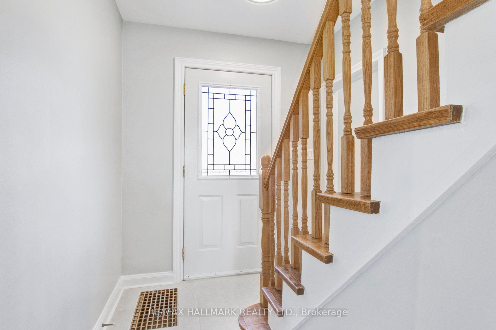 207 Maplehurst Ave