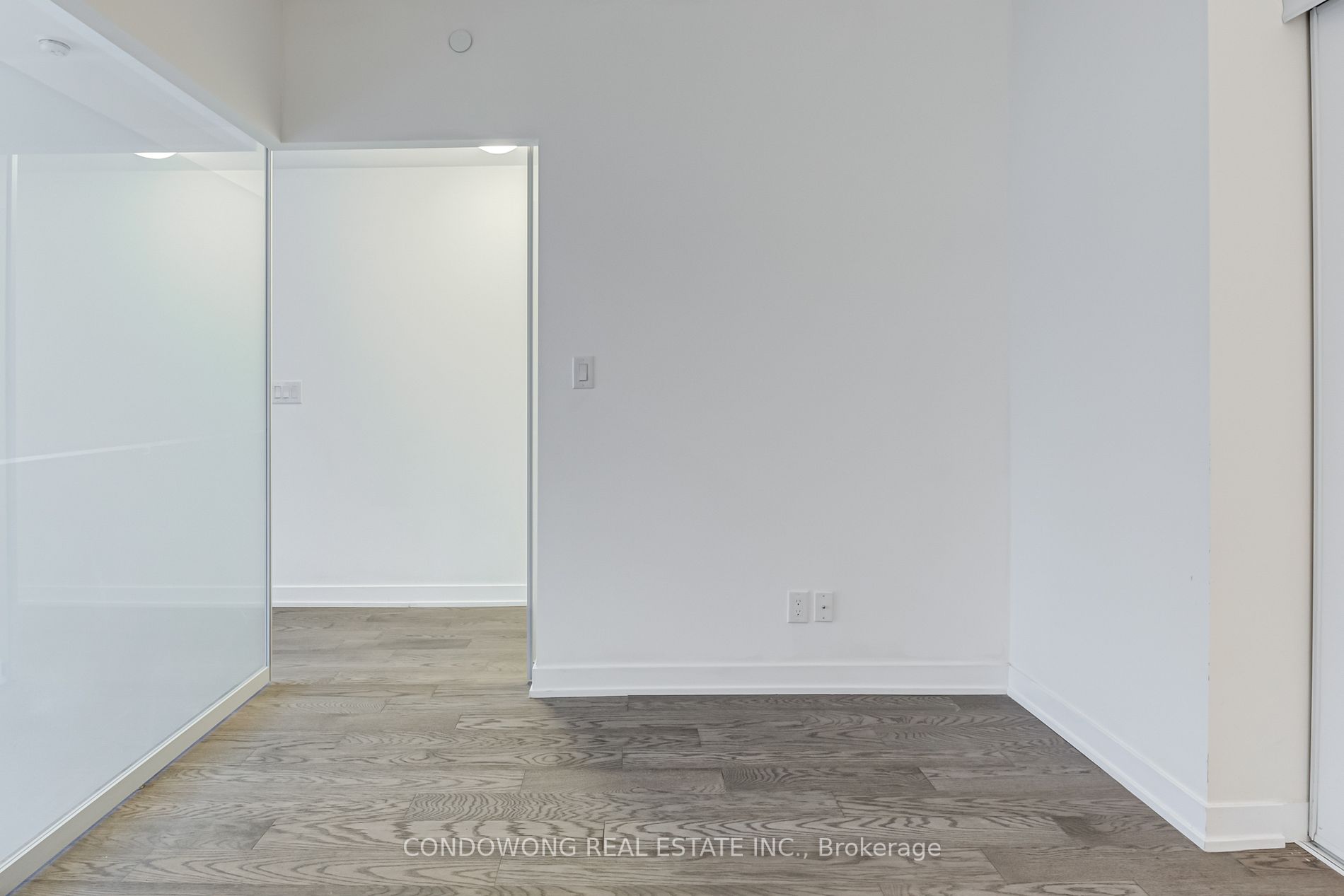 17 Dundonald St, #903