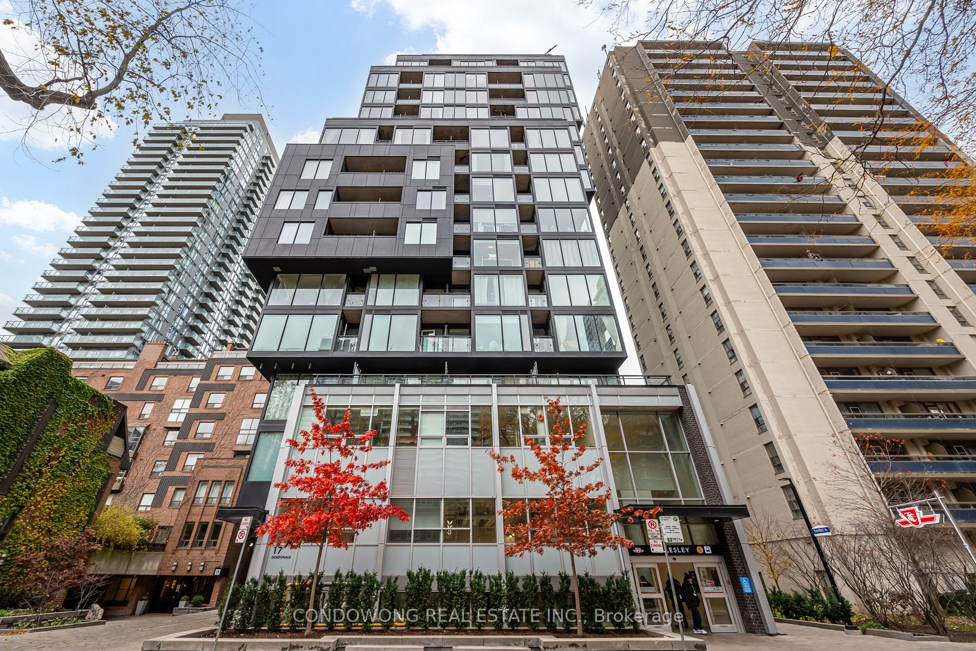 17 Dundonald St, #903