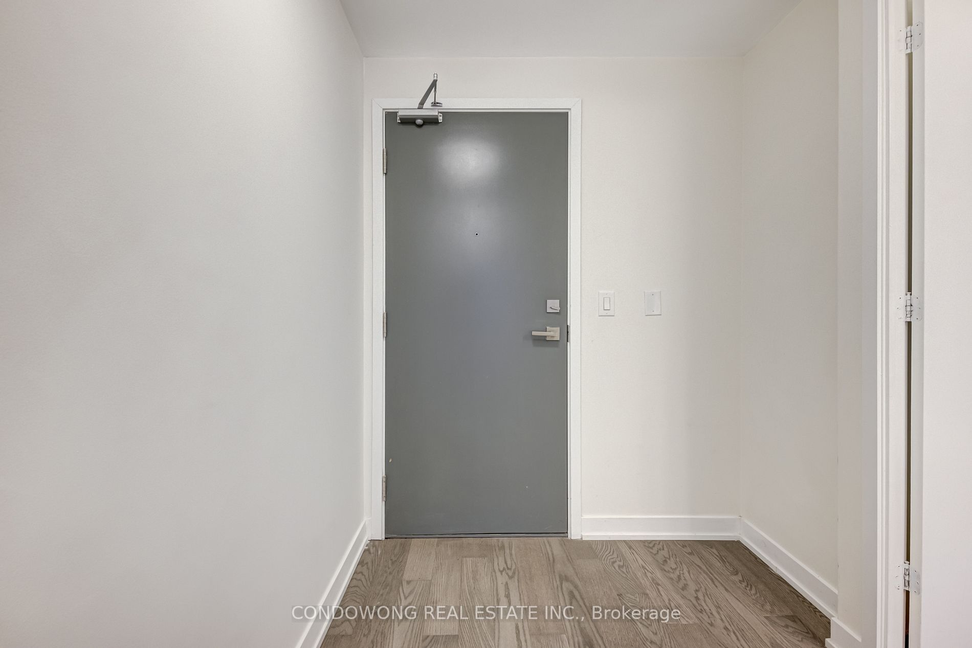 17 Dundonald St, #903