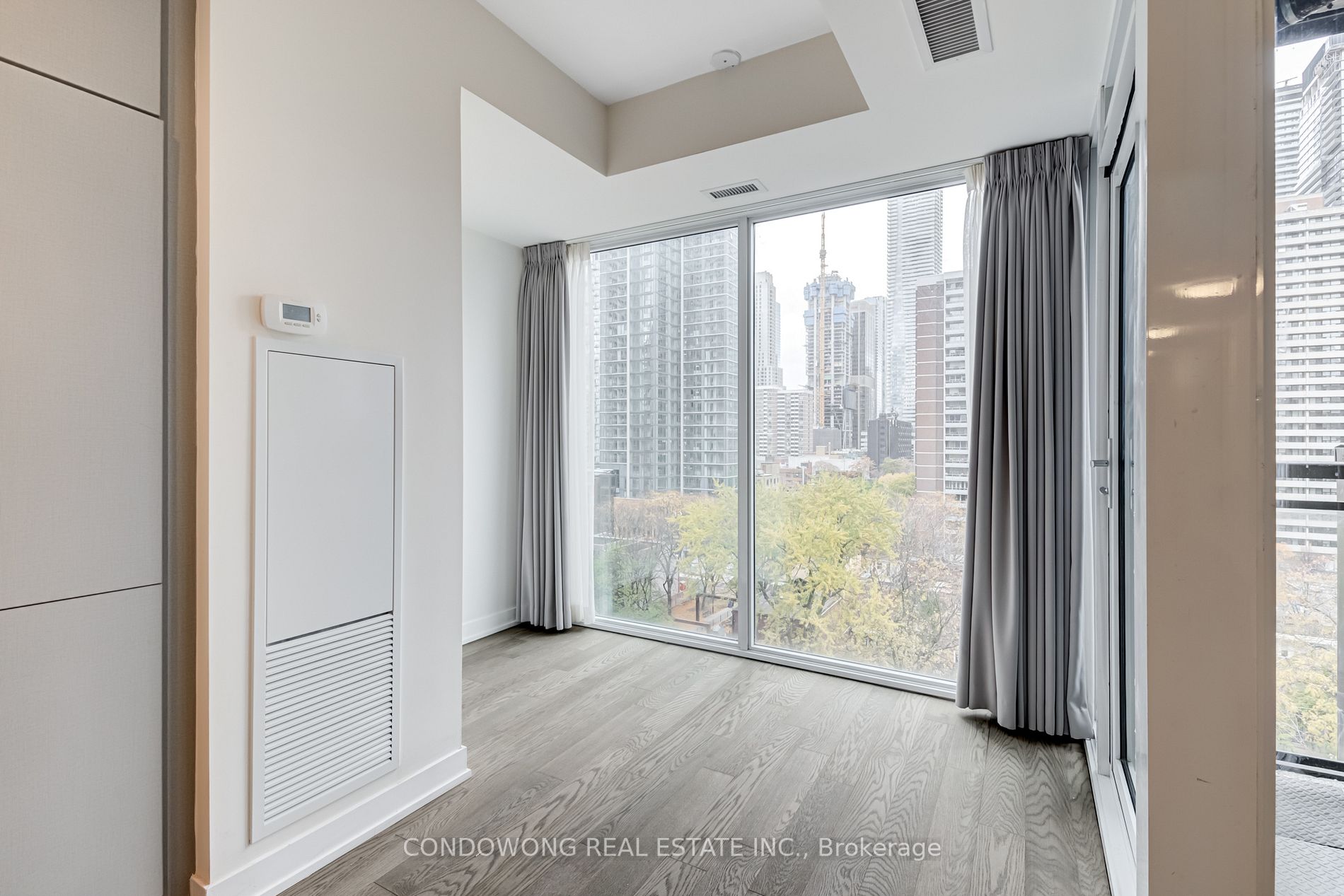 17 Dundonald St, #903