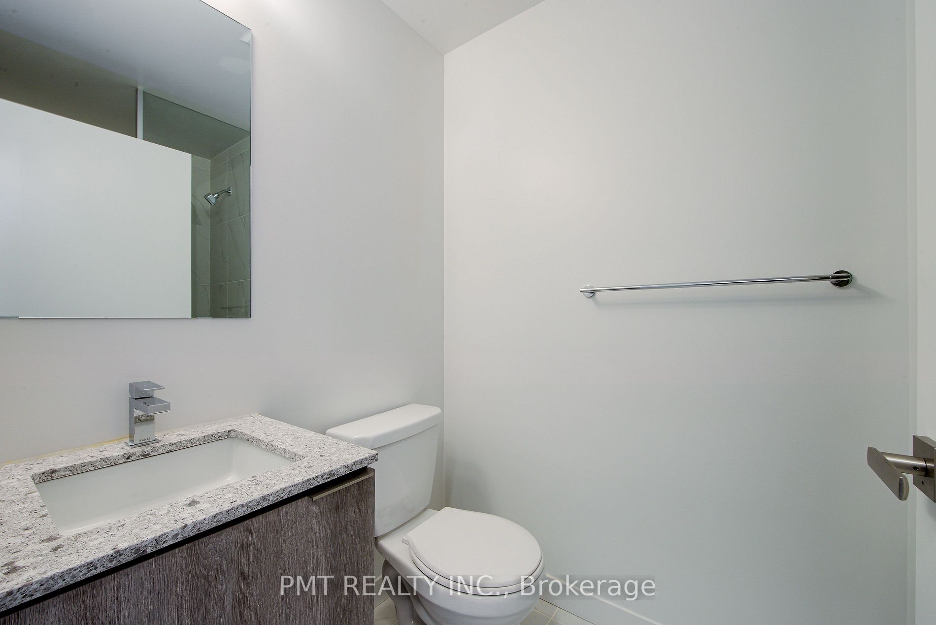 31 Tippett Rd, #902