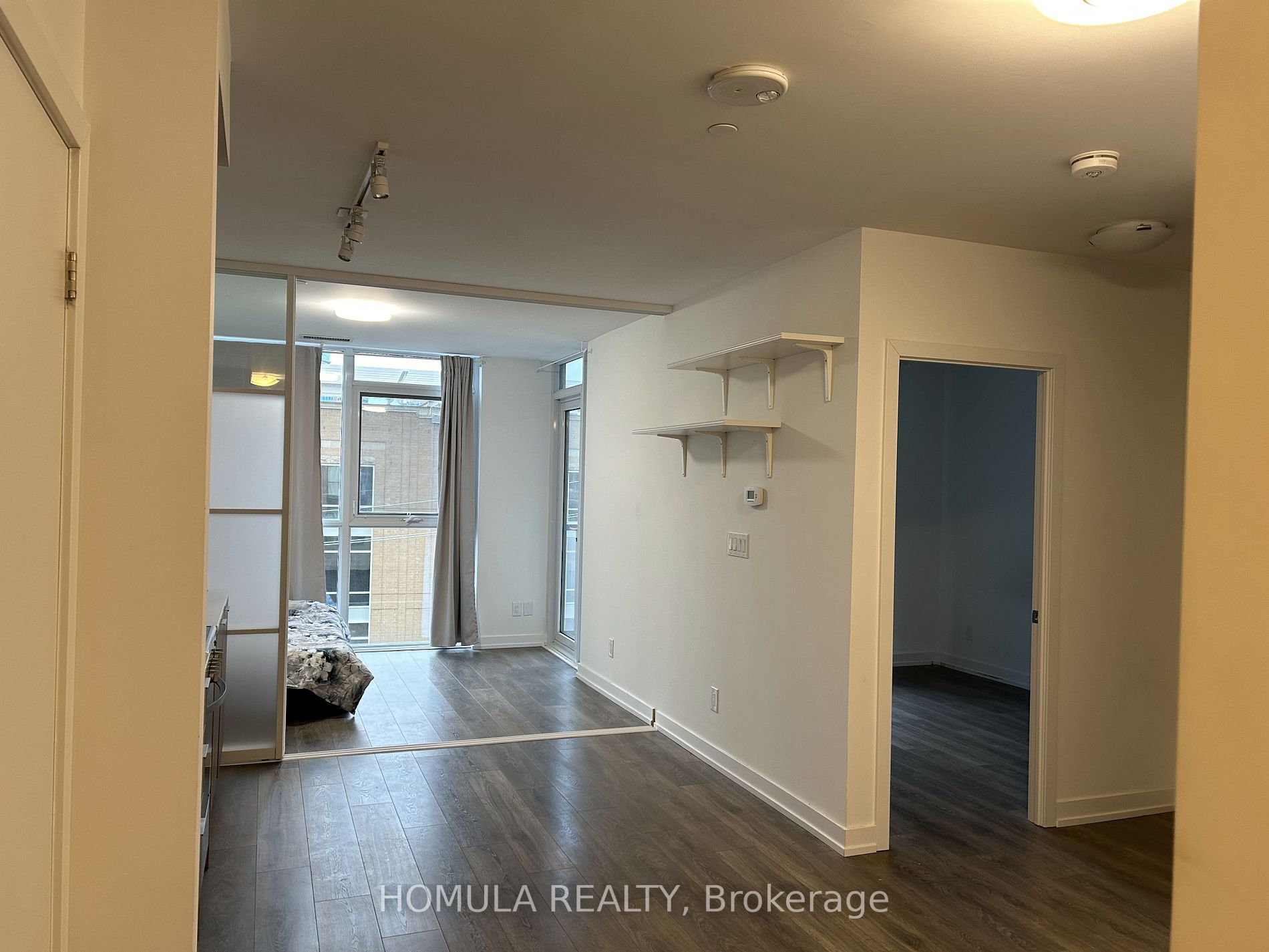 159 Wellesley St E, #303