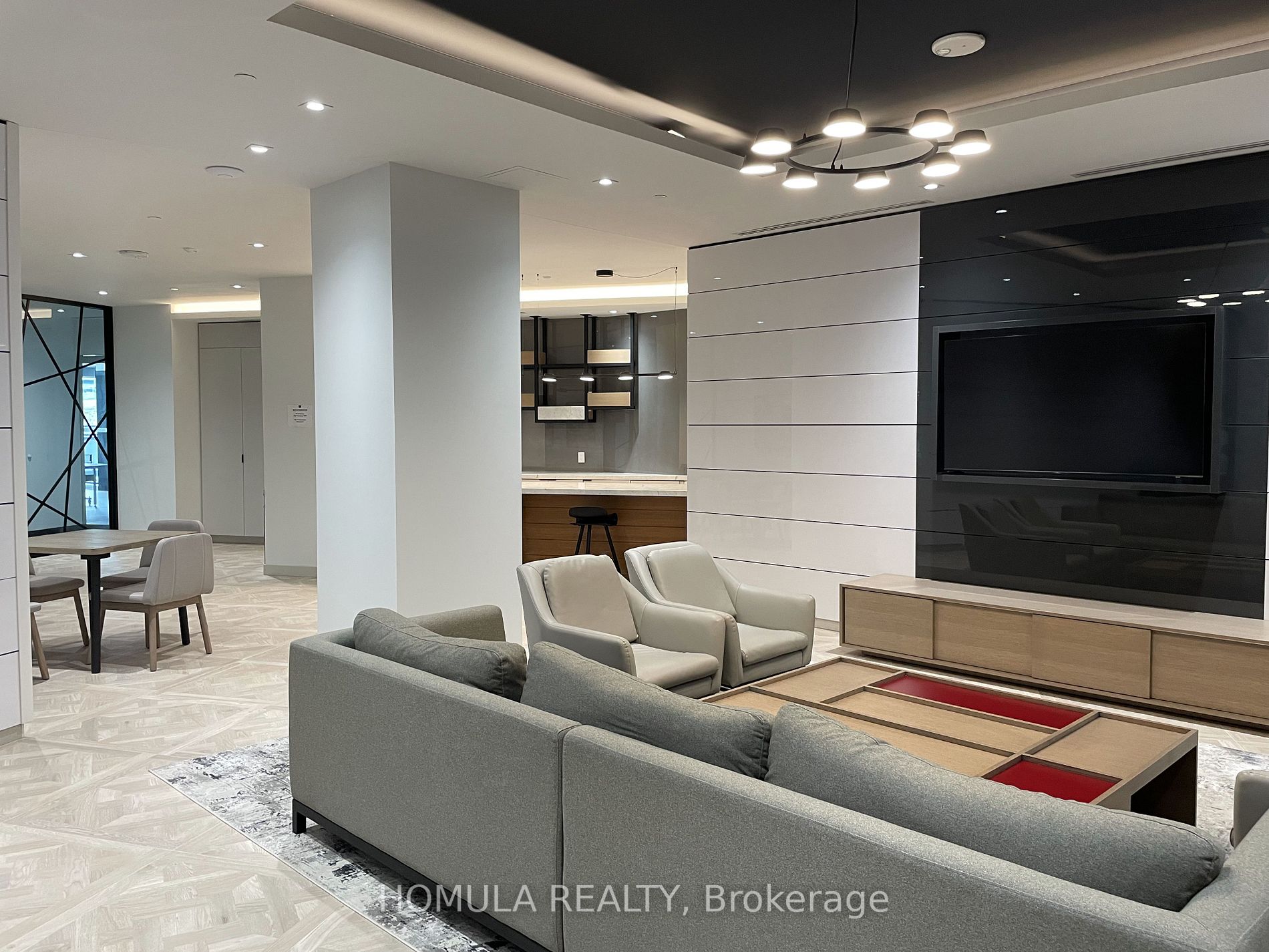 159 Wellesley St E, #303