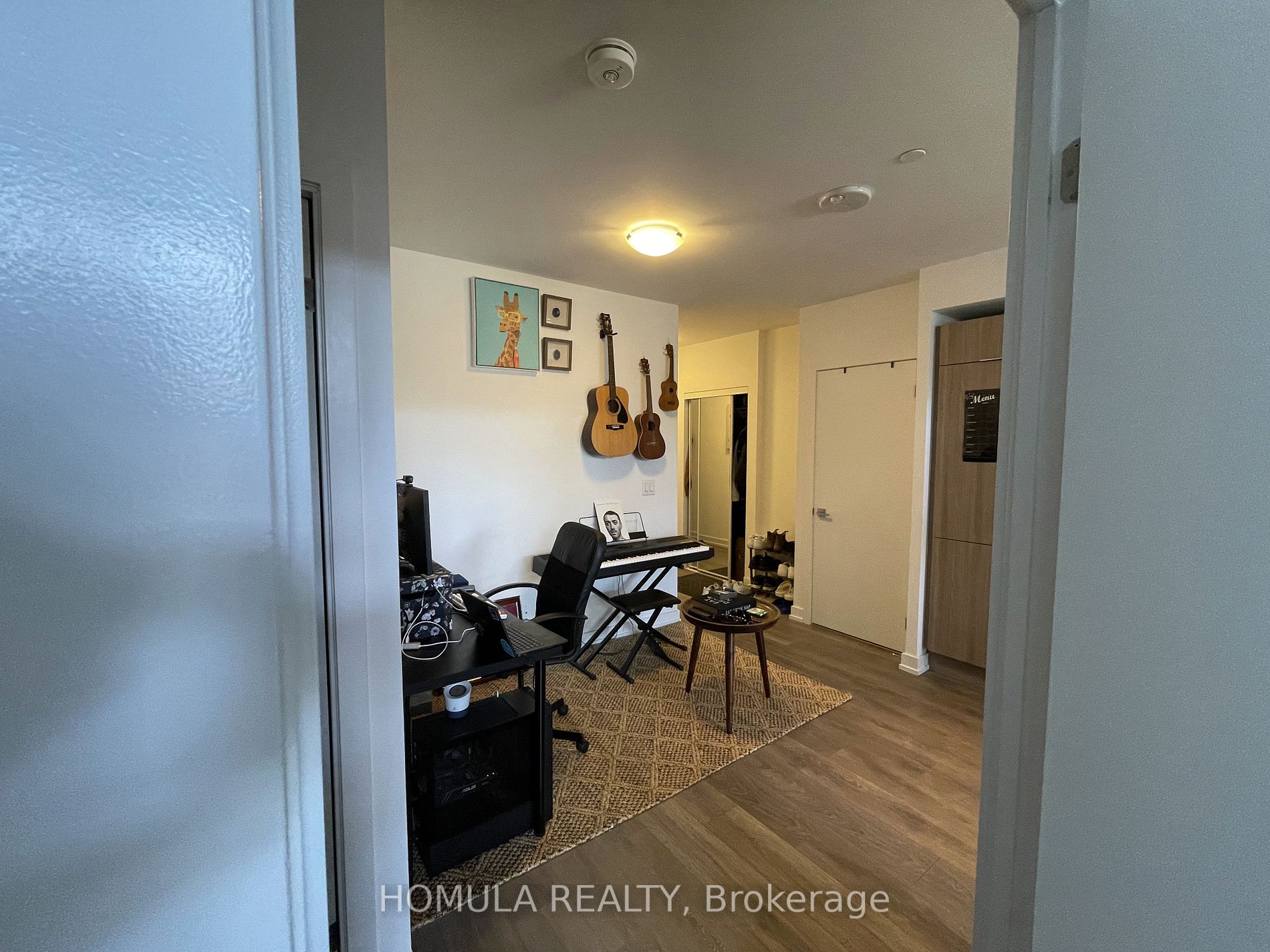 159 Wellesley St E, #303