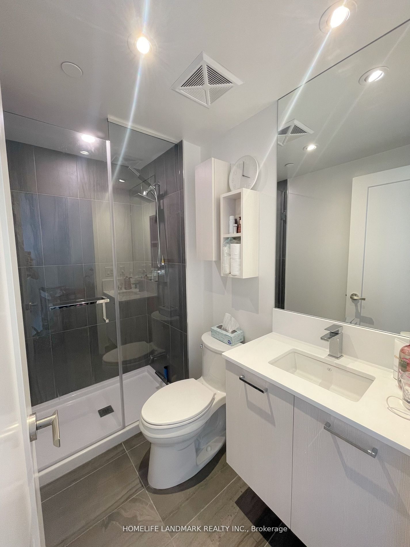 99 Broadway Ave, #2504 Nt