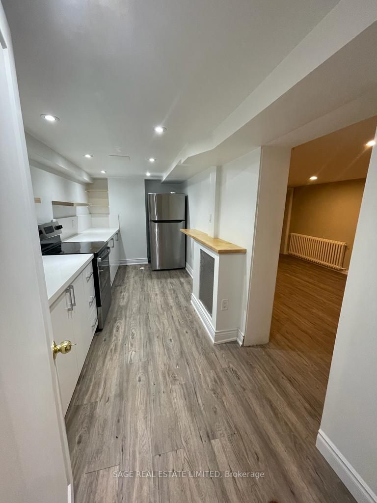 61 Donlea Dr