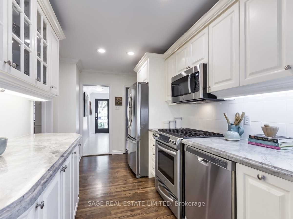 61 Donlea Dr, #Upper