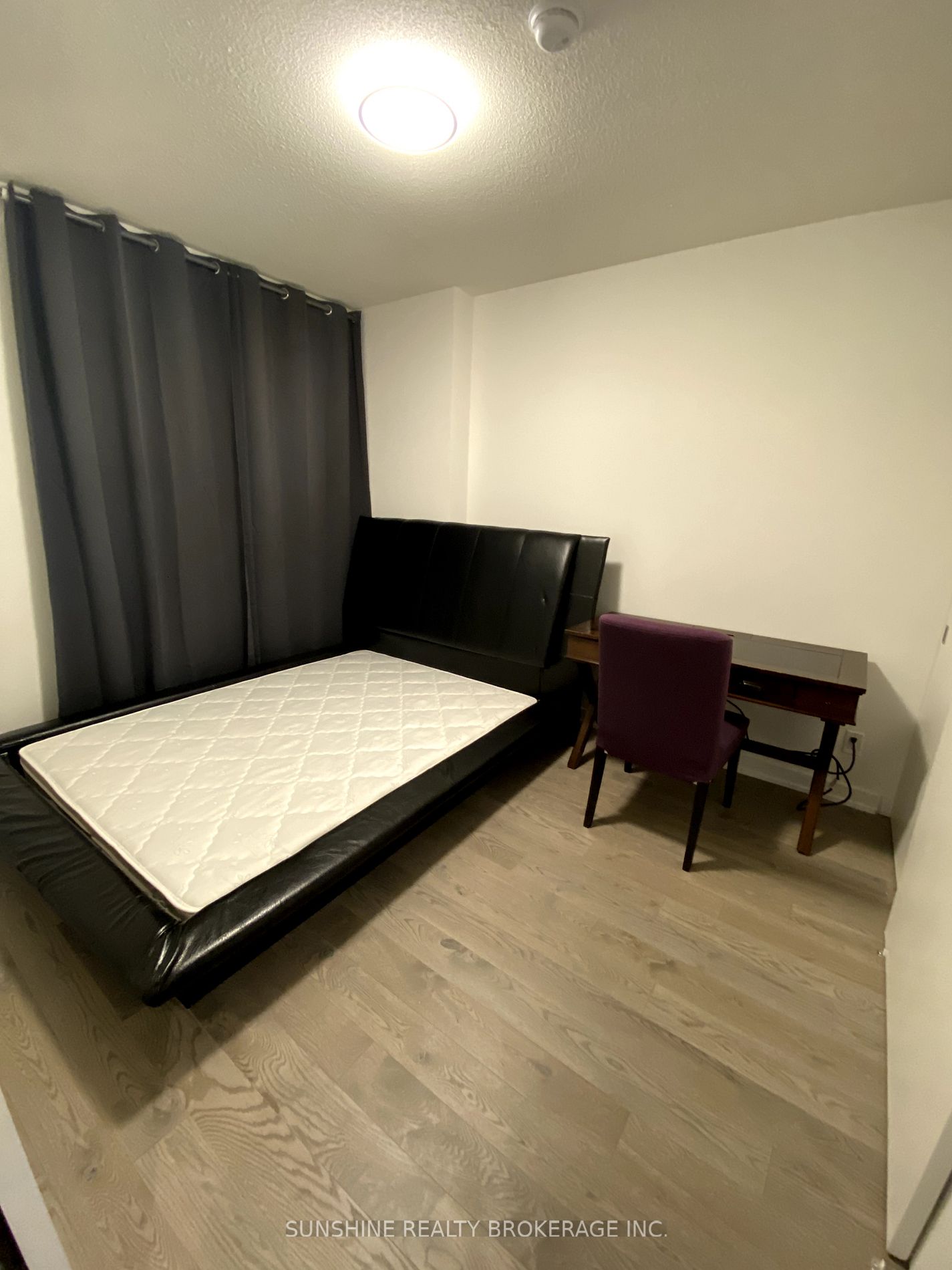 25 Richmond Street E, #422